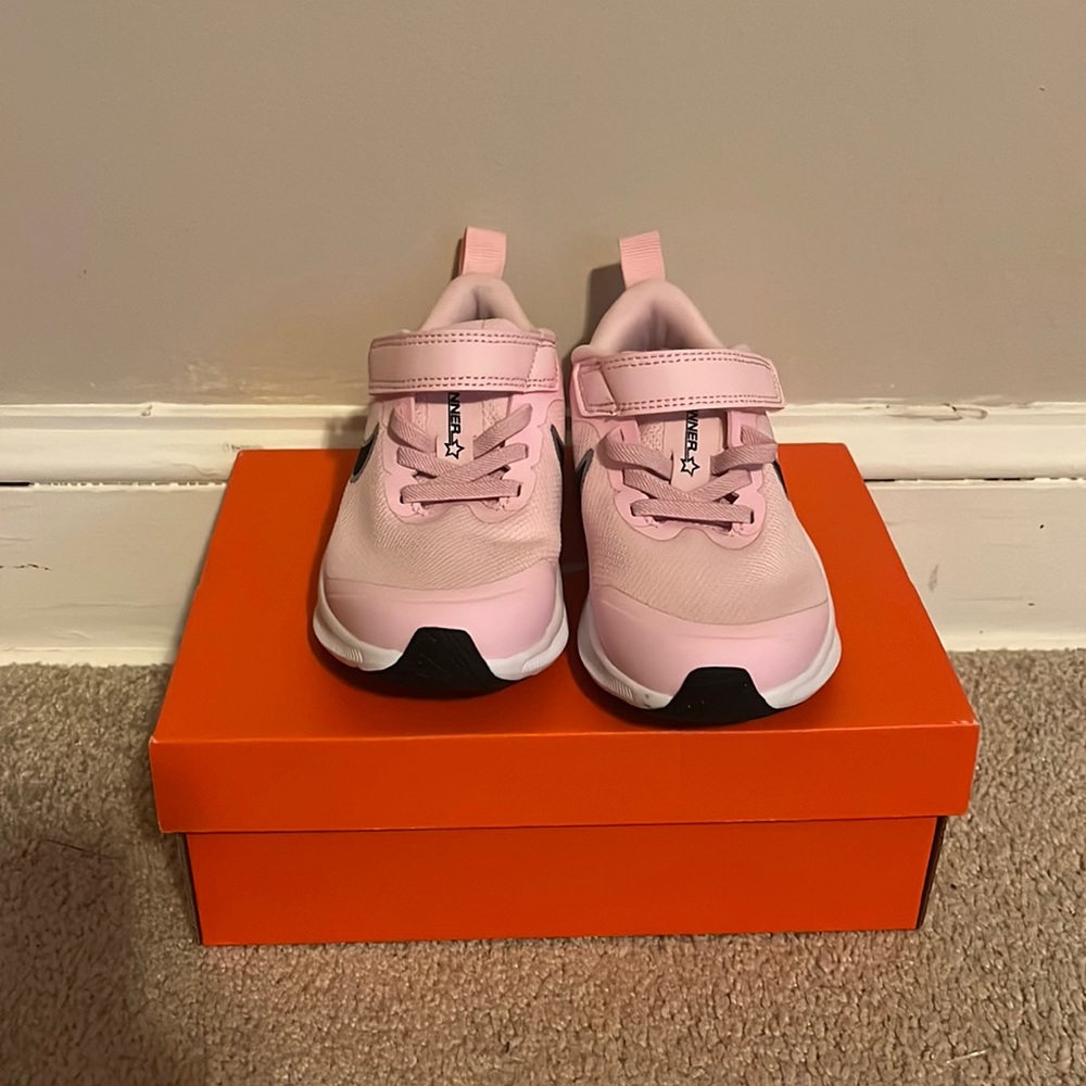 Brand New Nike toddler girls sneakers
